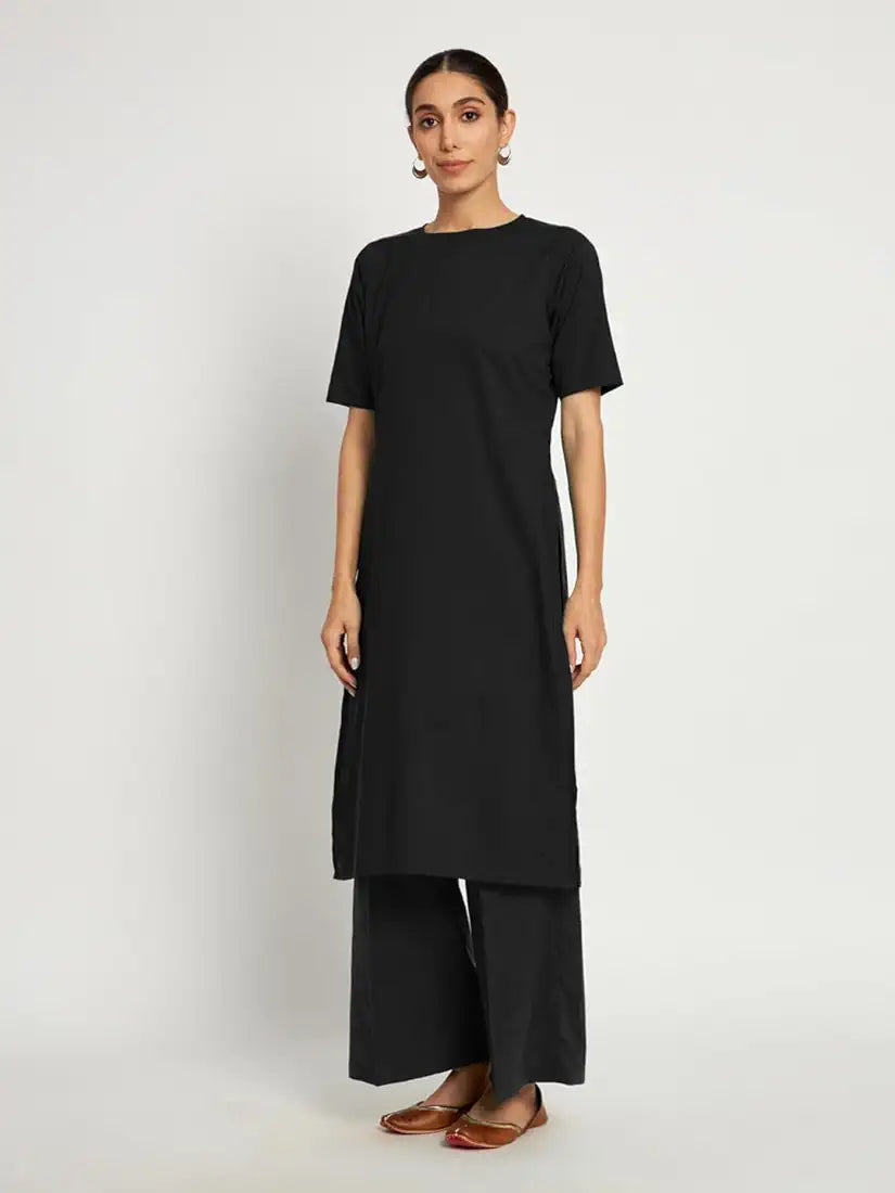 Thevasa Women's Black Rediant Glow Round Neck Kurta